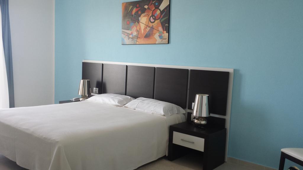 פלטמונה Buddi Hotel מראה חיצוני תמונה