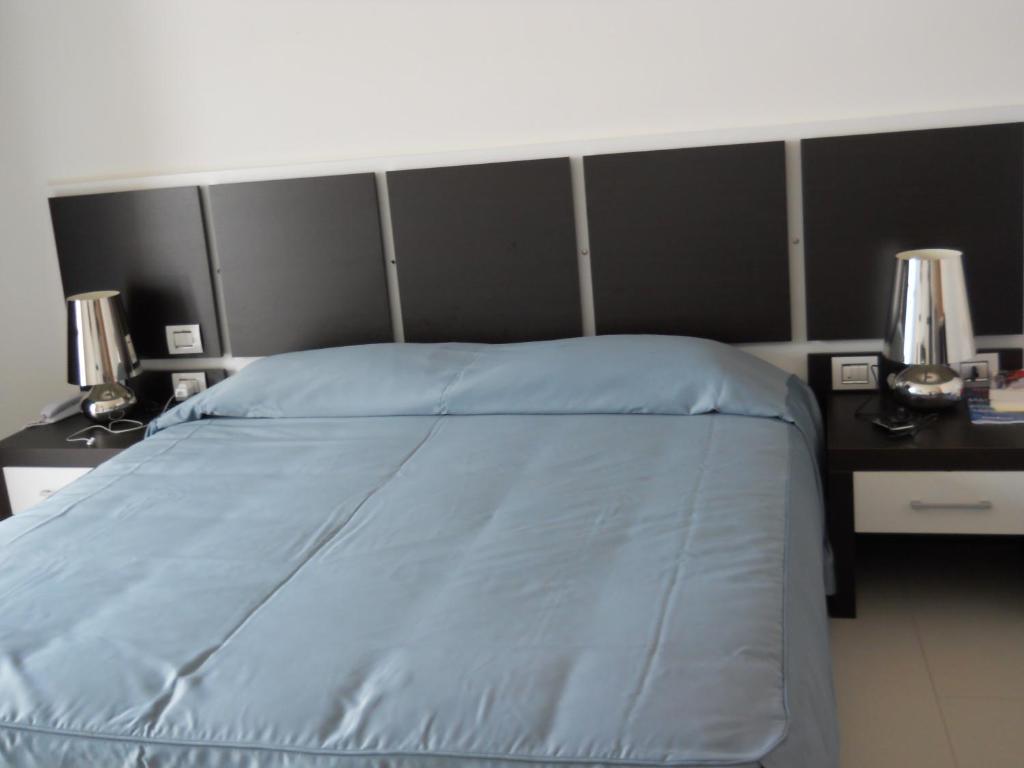 פלטמונה Buddi Hotel מראה חיצוני תמונה