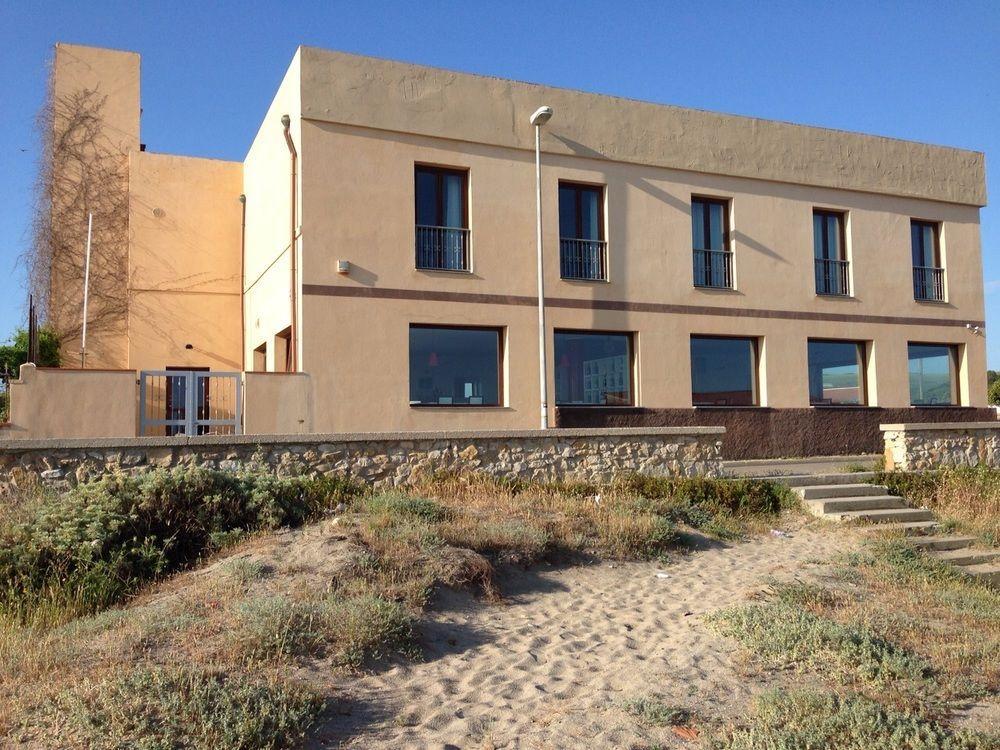 פלטמונה Buddi Hotel מראה חיצוני תמונה
