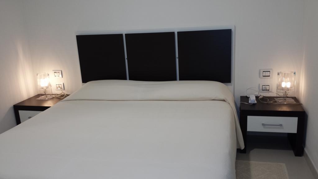 פלטמונה Buddi Hotel מראה חיצוני תמונה