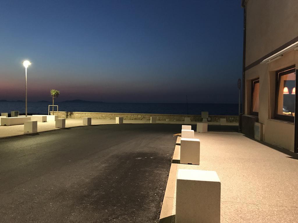 פלטמונה Buddi Hotel מראה חיצוני תמונה