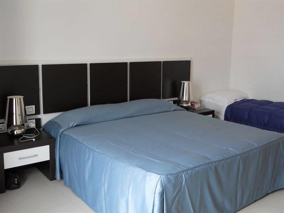 פלטמונה Buddi Hotel מראה חיצוני תמונה