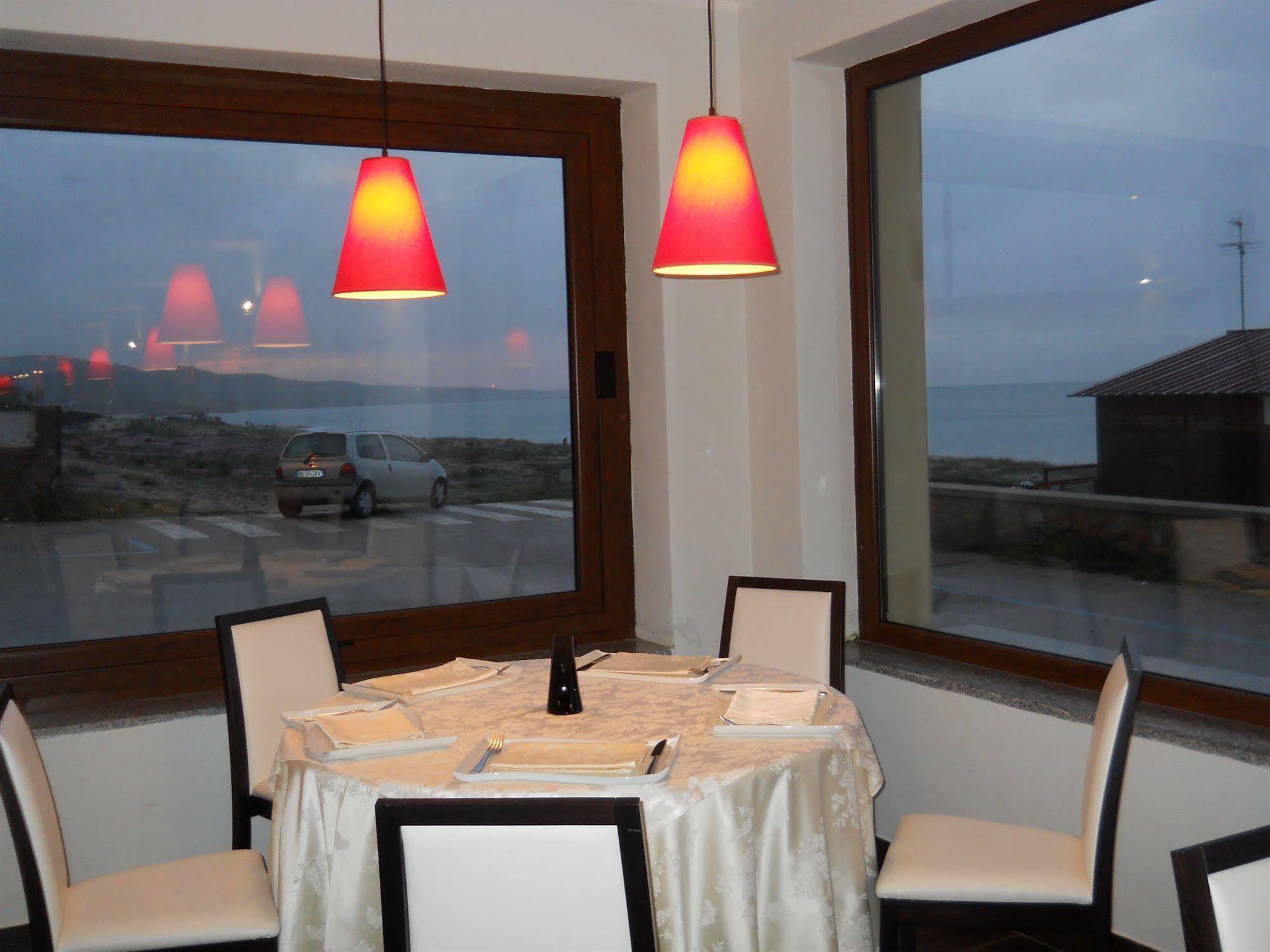 פלטמונה Buddi Hotel מראה חיצוני תמונה